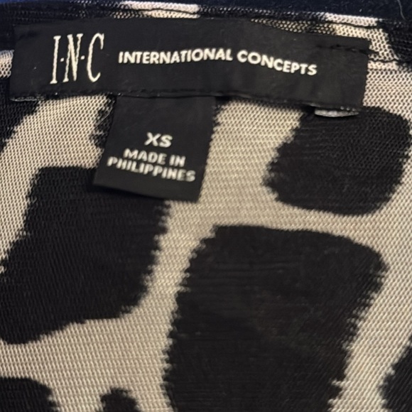 INC Animal Print Lace Up blouse semi sheer ruffle hem long sleeves Sz XS top - Picture 7 of 11